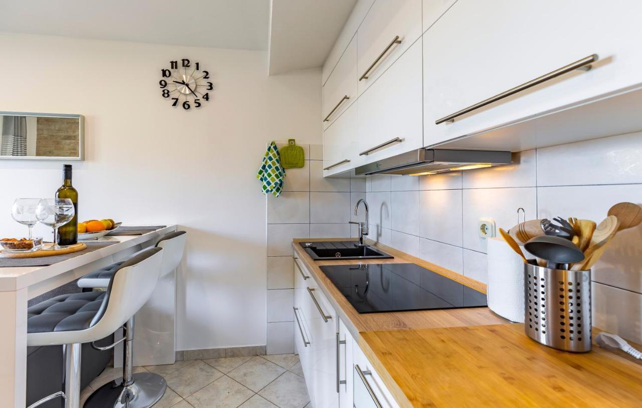 Apartments Denis 2 ميدولين المظهر الخارجي الصورة
