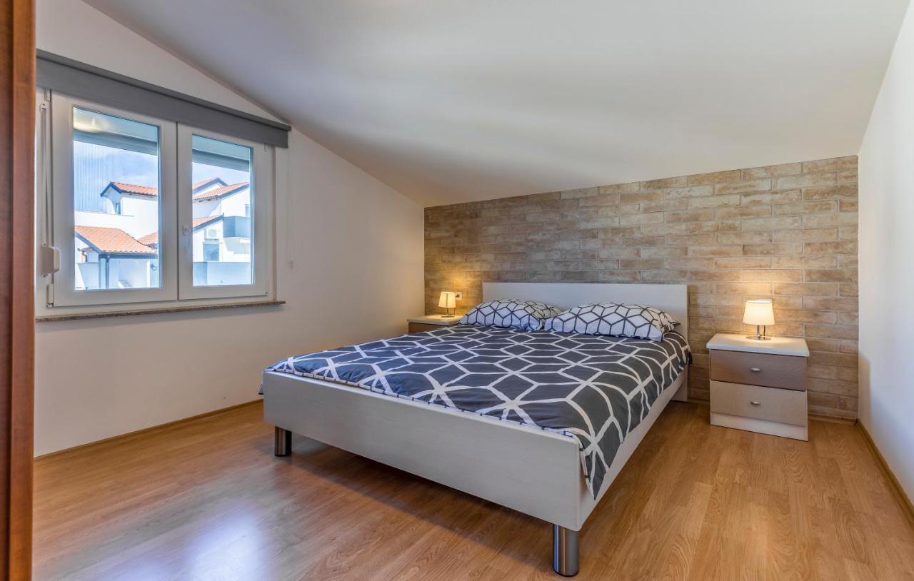 Apartments Denis 2 ميدولين المظهر الخارجي الصورة