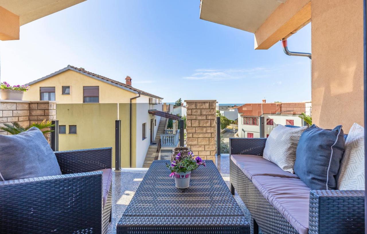 Apartments Denis 2 ميدولين المظهر الخارجي الصورة
