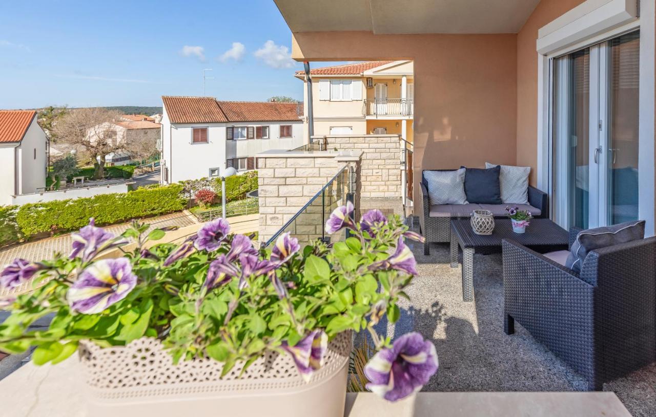 Apartments Denis 2 ميدولين المظهر الخارجي الصورة